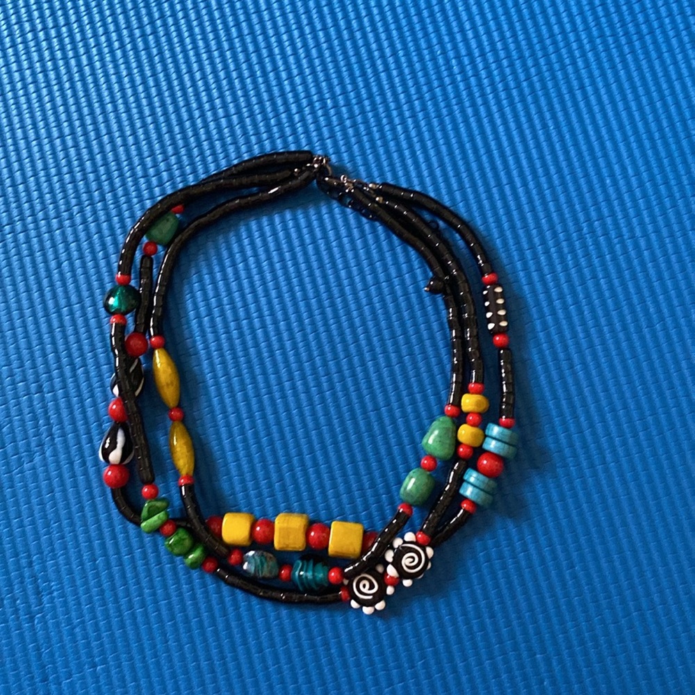 Colorful and black Beaded triple Necklace - Picture 17 of 17